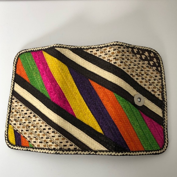 Colorful woven wallet - Picture 2 of 7